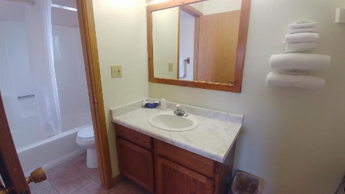 Blue Pine Motel image 12