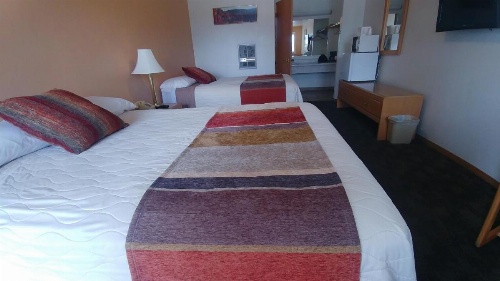 Blue Pine Motel image 16