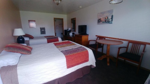 Blue Pine Motel image 17