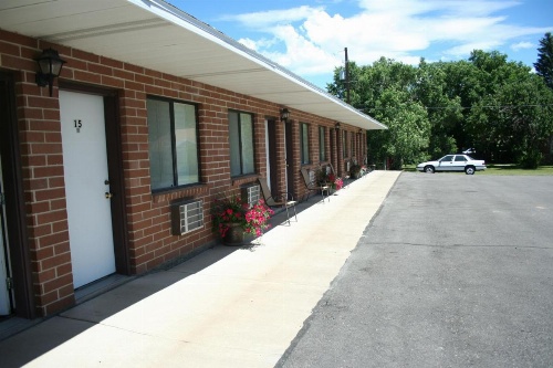 Blue Pine Motel image 29